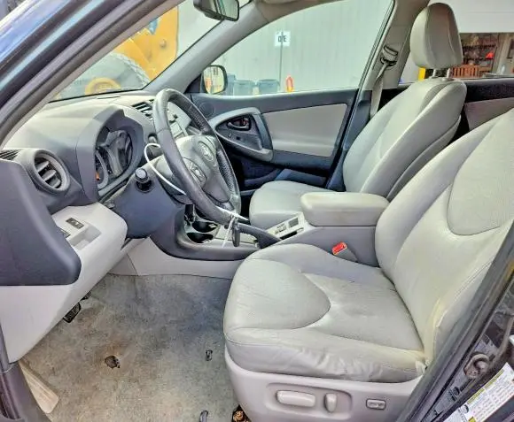 2011 TOYOTA RAV4 LIMITED  