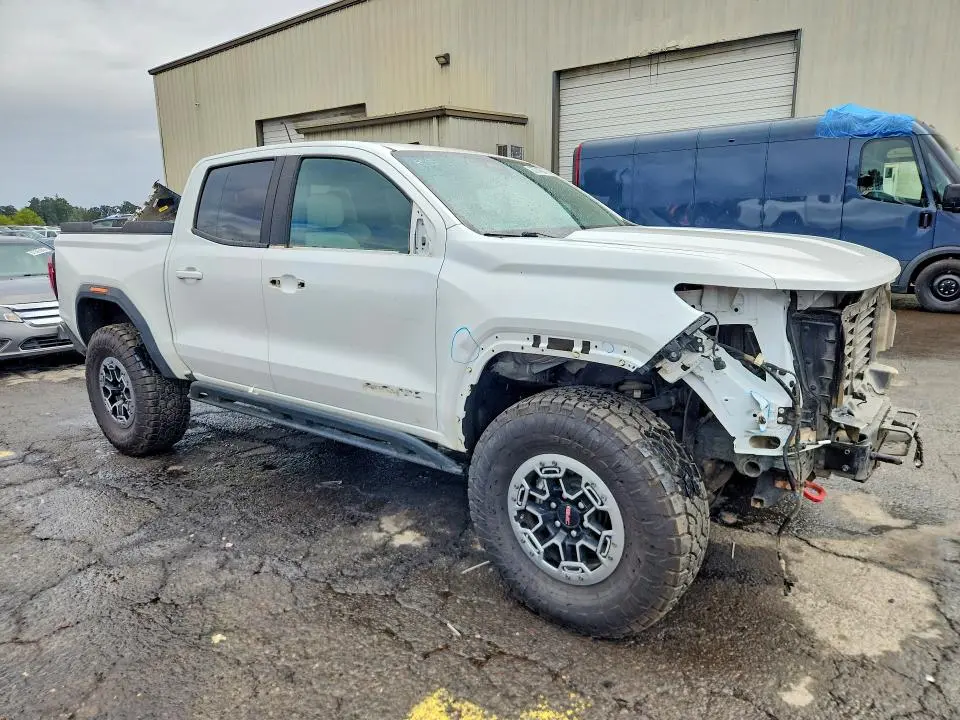 2023 GMC CANYON AT4X  