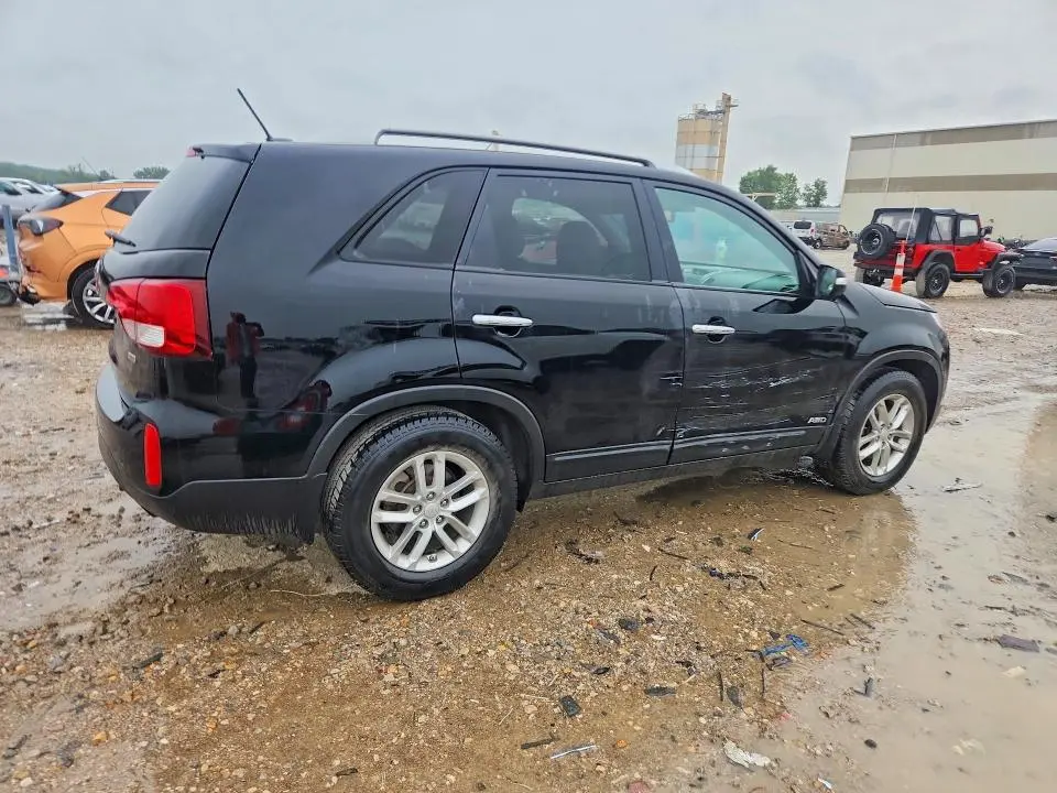 2014 KIA SORENTO LX  