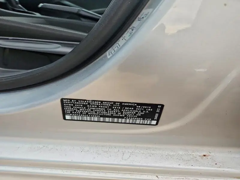 2012 VOLKSWAGEN PASSAT S  