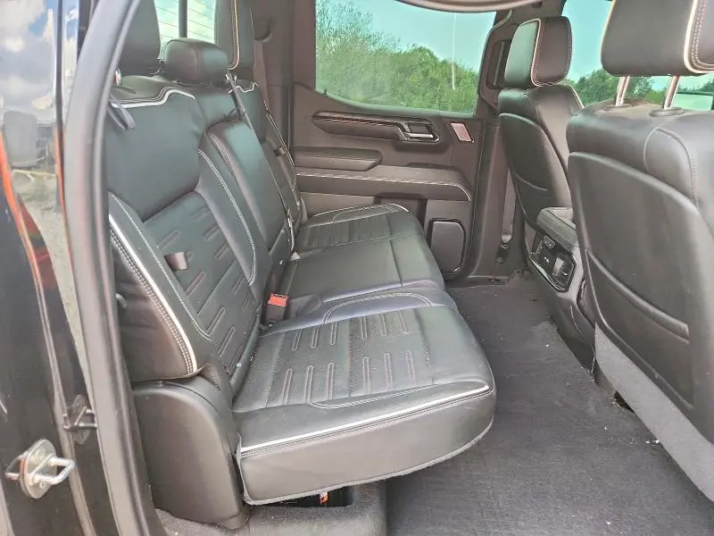 2022 GMC SIERRA K1500 AT4X  