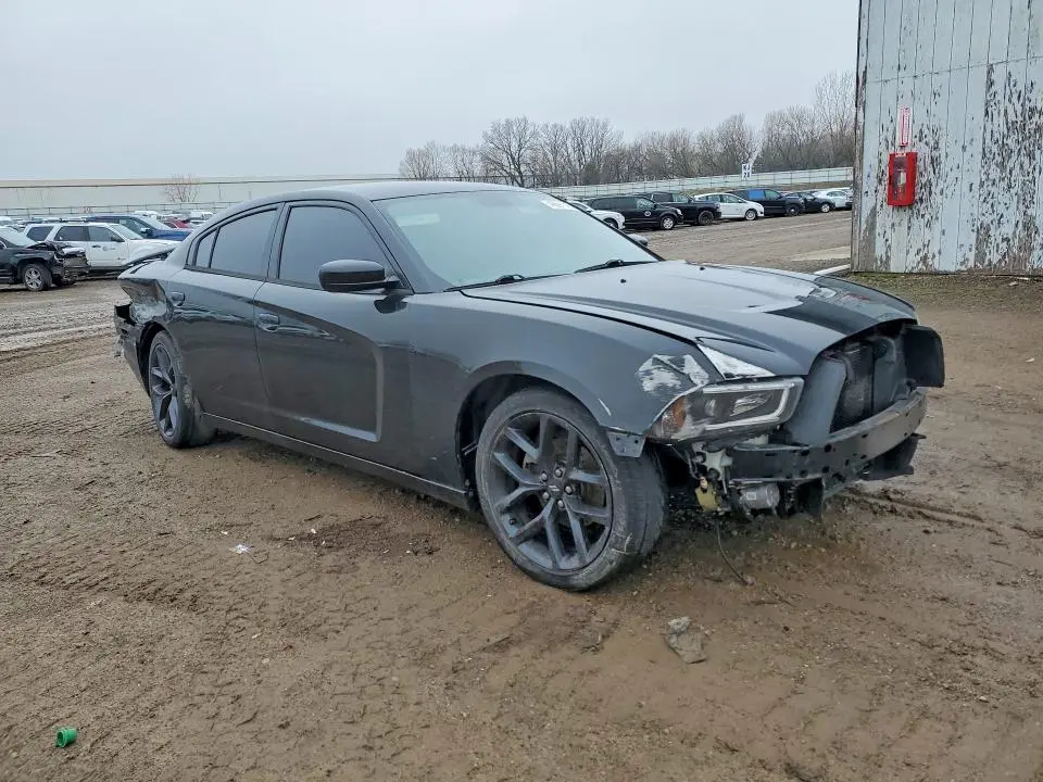 2012 DODGE CHARGER SE  