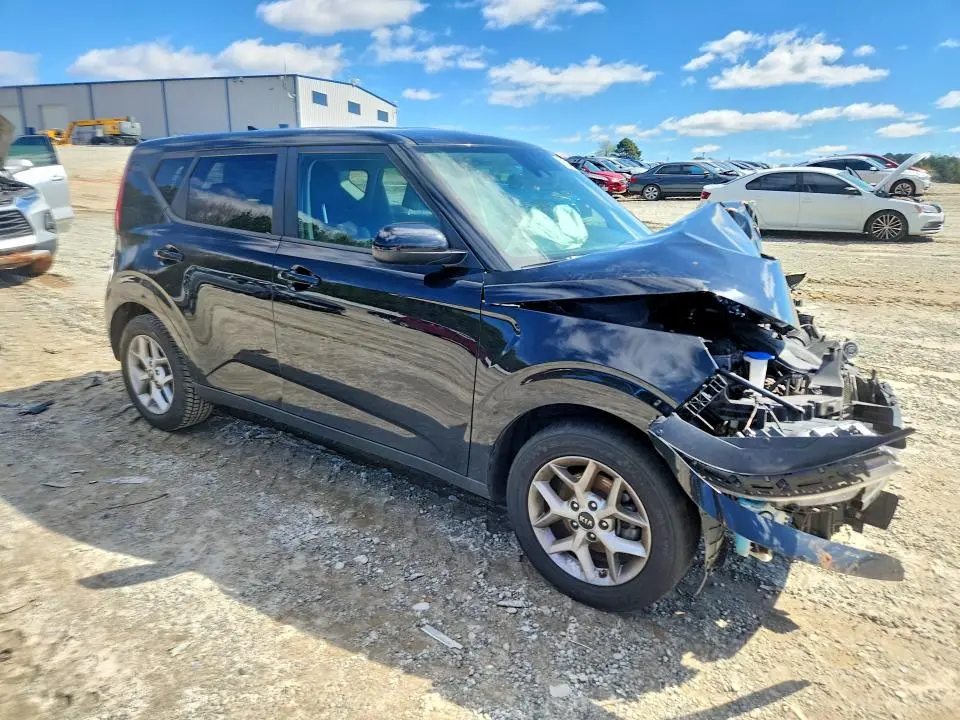 2020 KIA SOUL S  