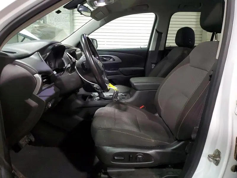 2021 CHEVROLET TRAVERSE LT  
