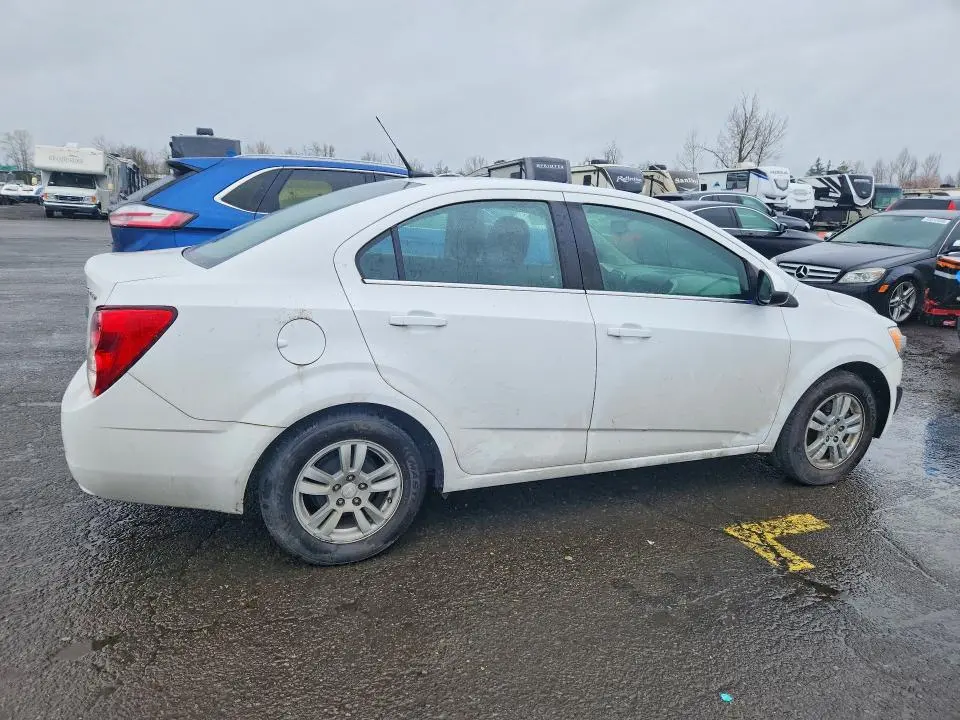 2014 CHEVROLET SONIC LT  
