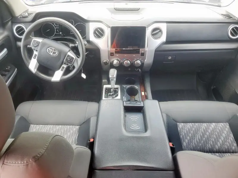 2019 TOYOTA TUNDRA CREWMAX SR5  