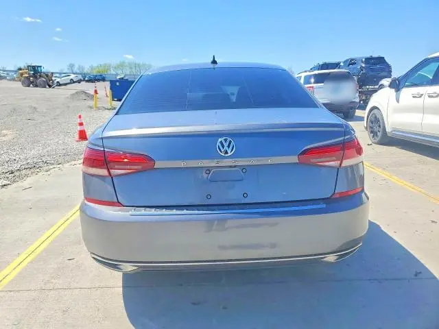 2022 VOLKSWAGEN PASSAT SE  