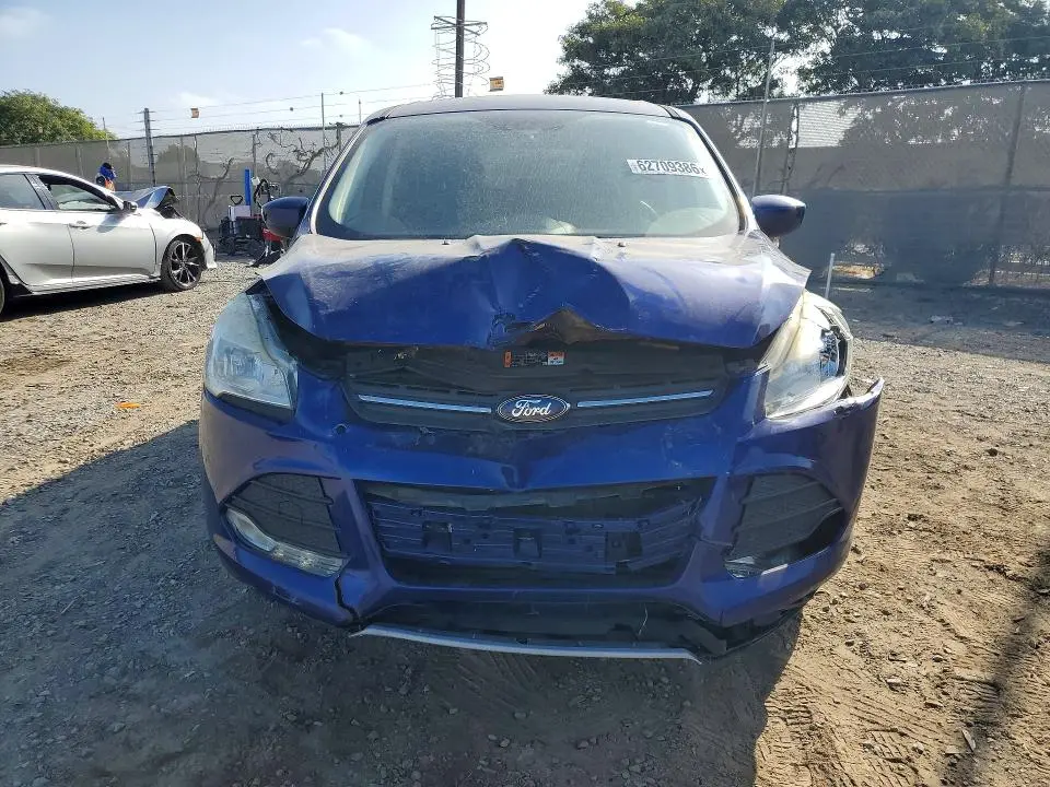 2015 FORD ESCAPE SE  