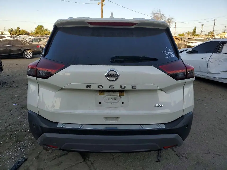 2021 NISSAN ROGUE SV  