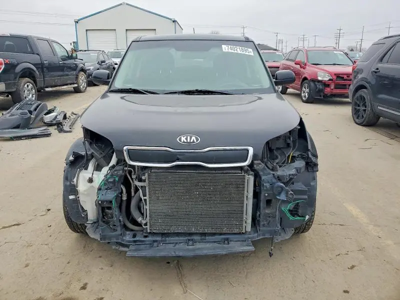 2016 KIA SOUL   