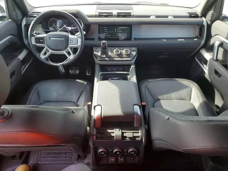 2023 LAND ROVER DEFENDER 110 X-DYNAMIC SE  