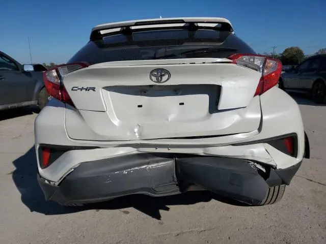 2018 TOYOTA C-HR XLE  