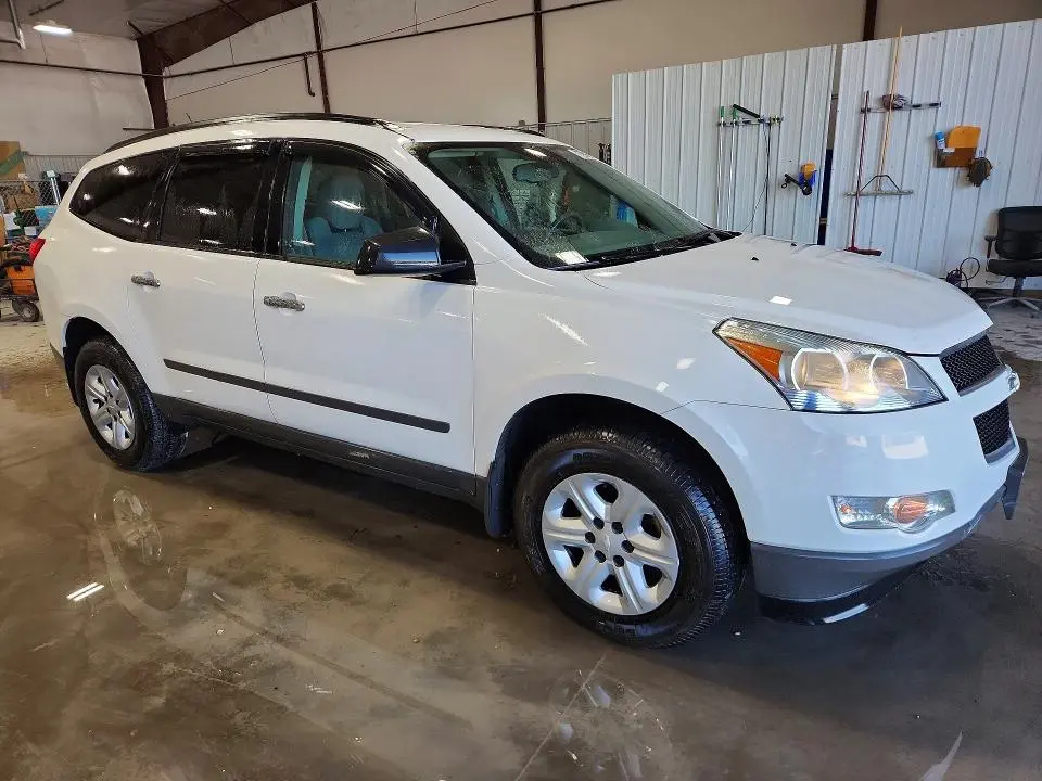 2012 CHEVROLET TRAVERSE LS  