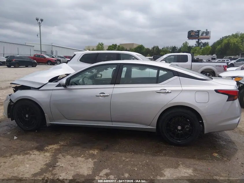 2022 NISSAN ALTIMA SL FWD