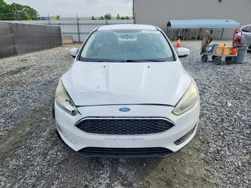 2015 FORD FOCUS SE  