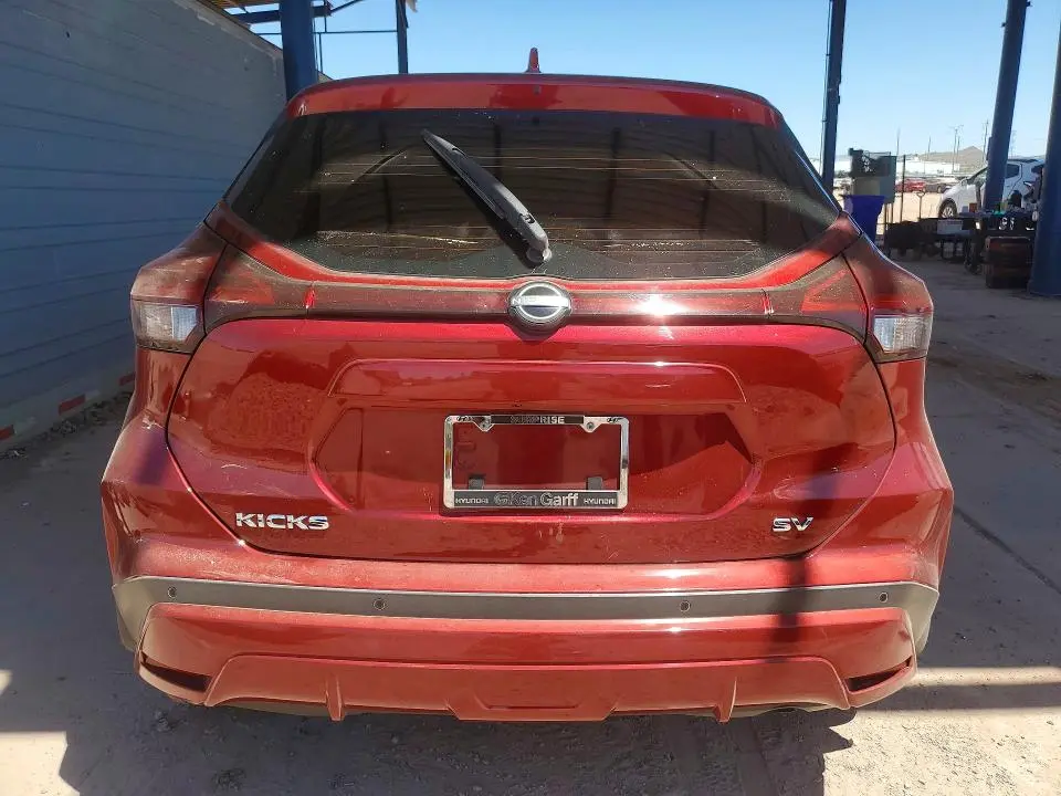 2022 NISSAN KICKS SV  