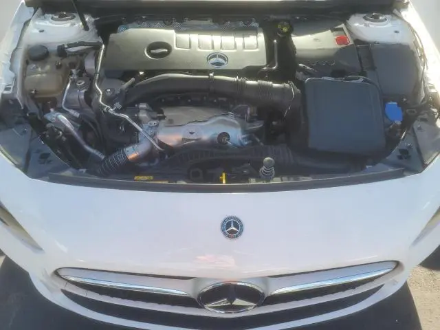 2019 MERCEDES-BENZ A 220  