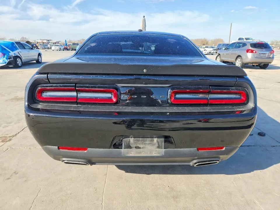 2021 DODGE CHALLENGER SXT  