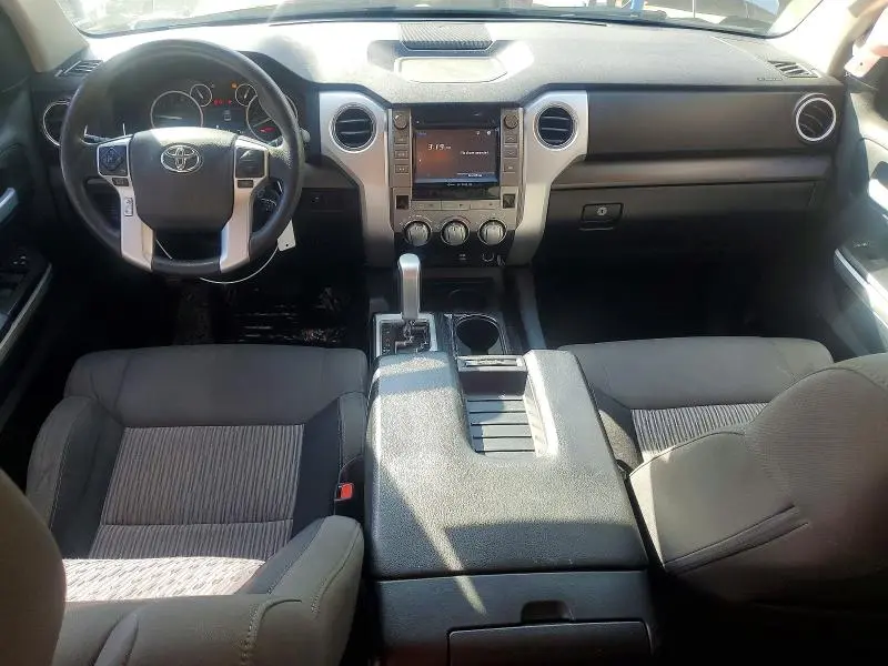 2017 TOYOTA TUNDRA SR5  