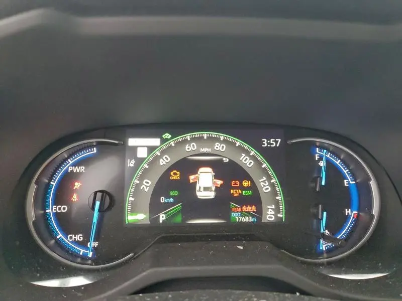 2023 TOYOTA RAV4 XLE  