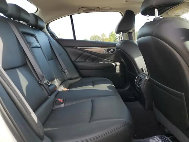 2017 INFINITI Q50 BASE