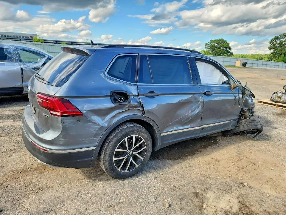 2021 VOLKSWAGEN TIGUAN SE  