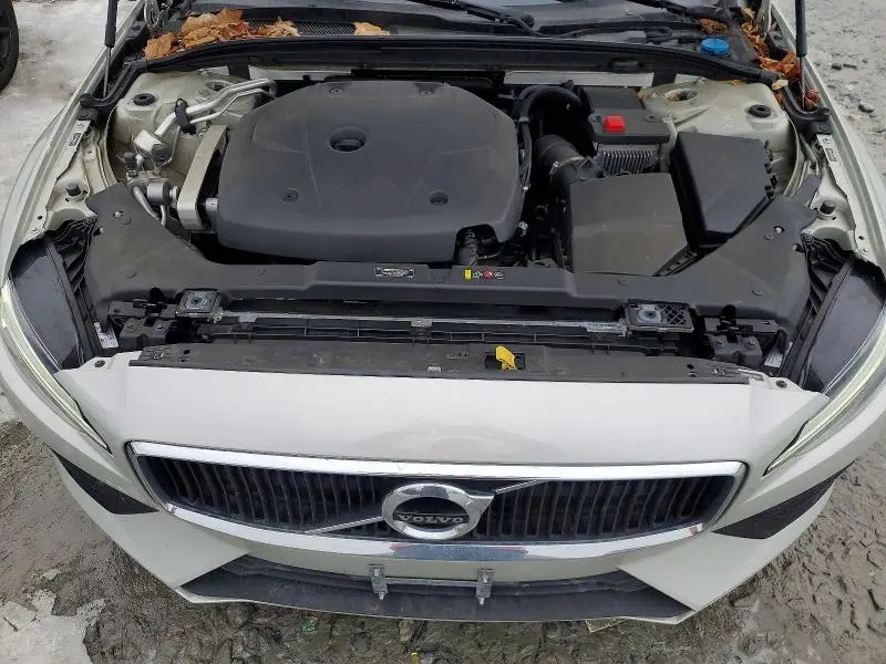 2020 VOLVO S60 T5 MOMENTUM  