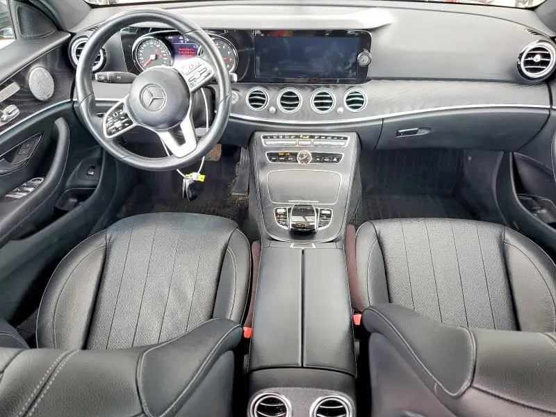 2019 MERCEDES-BENZ E 300  