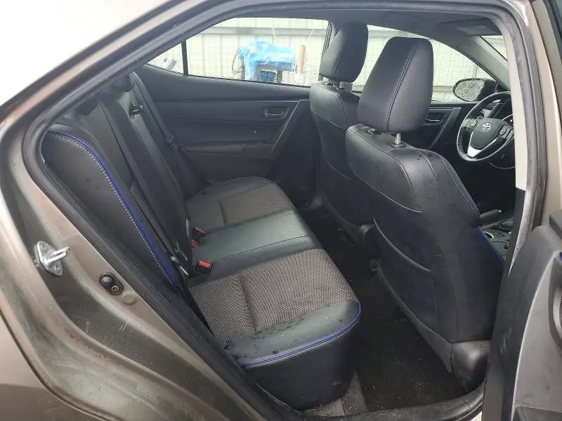 2017 TOYOTA COROLLA SE  