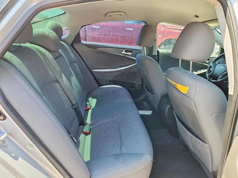 2011 HYUNDAI SONATA GLS  