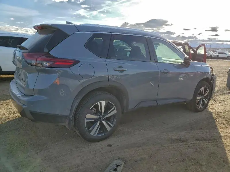 2024 NISSAN ROGUE SL  