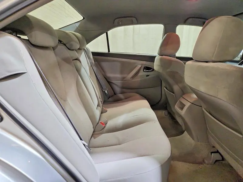 2010 TOYOTA CAMRY LE  