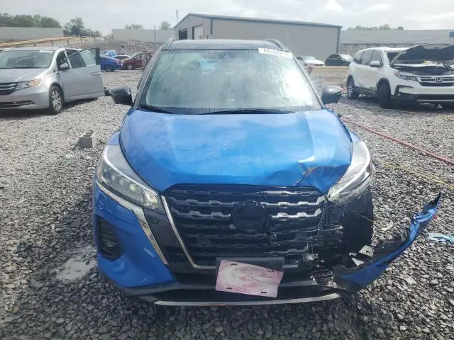 2022 NISSAN KICKS SR  