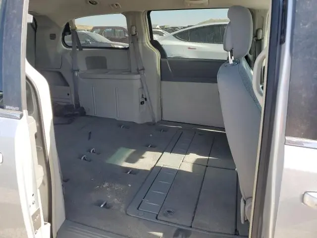 2010 CHRYSLER TOWN & COUNTRY TOURING  