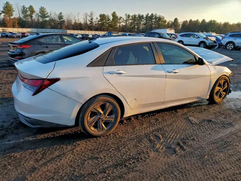 2021 HYUNDAI ELANTRA SEL  