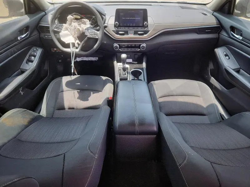2024 NISSAN ALTIMA SV  