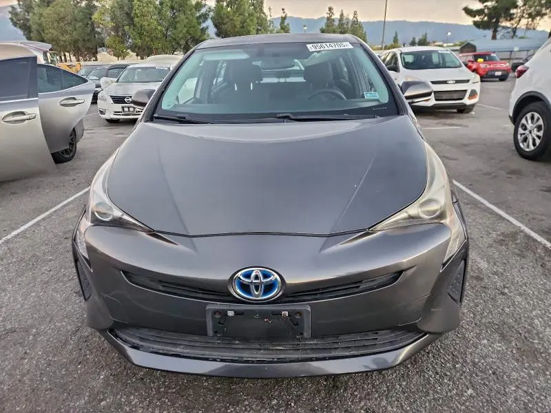 2016 TOYOTA PRIUS   