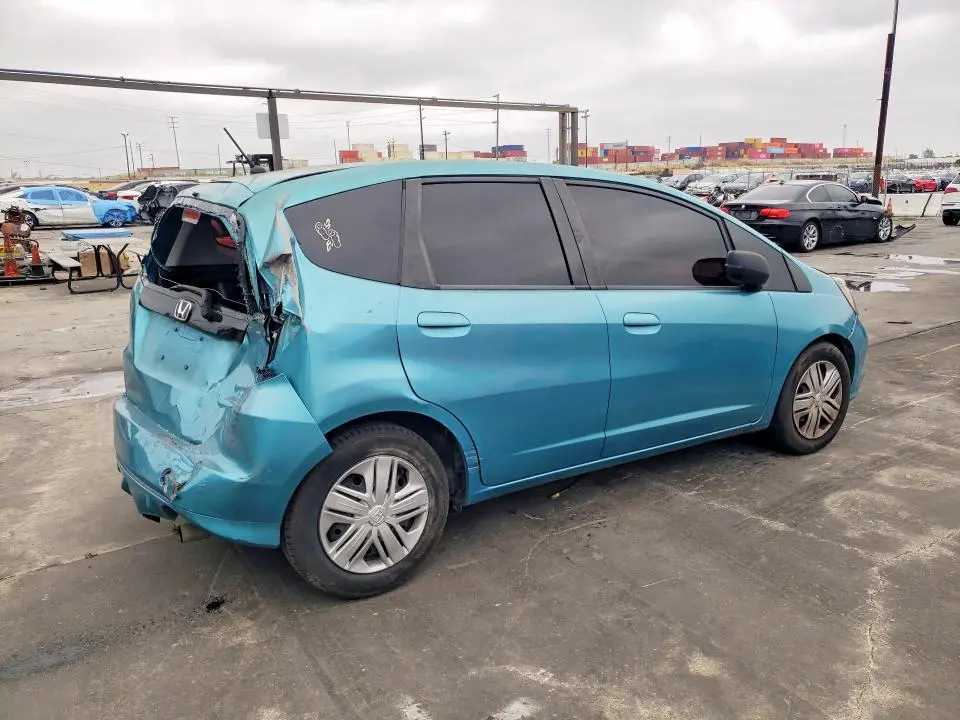 2012 HONDA FIT   