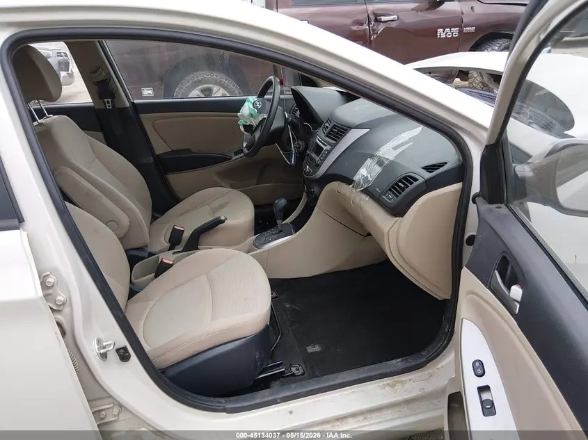 2016 HYUNDAI ACCENT SE