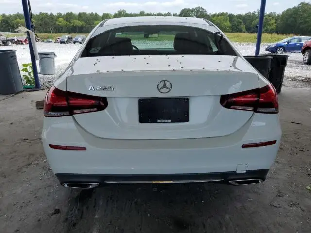 2019 MERCEDES-BENZ A 220  