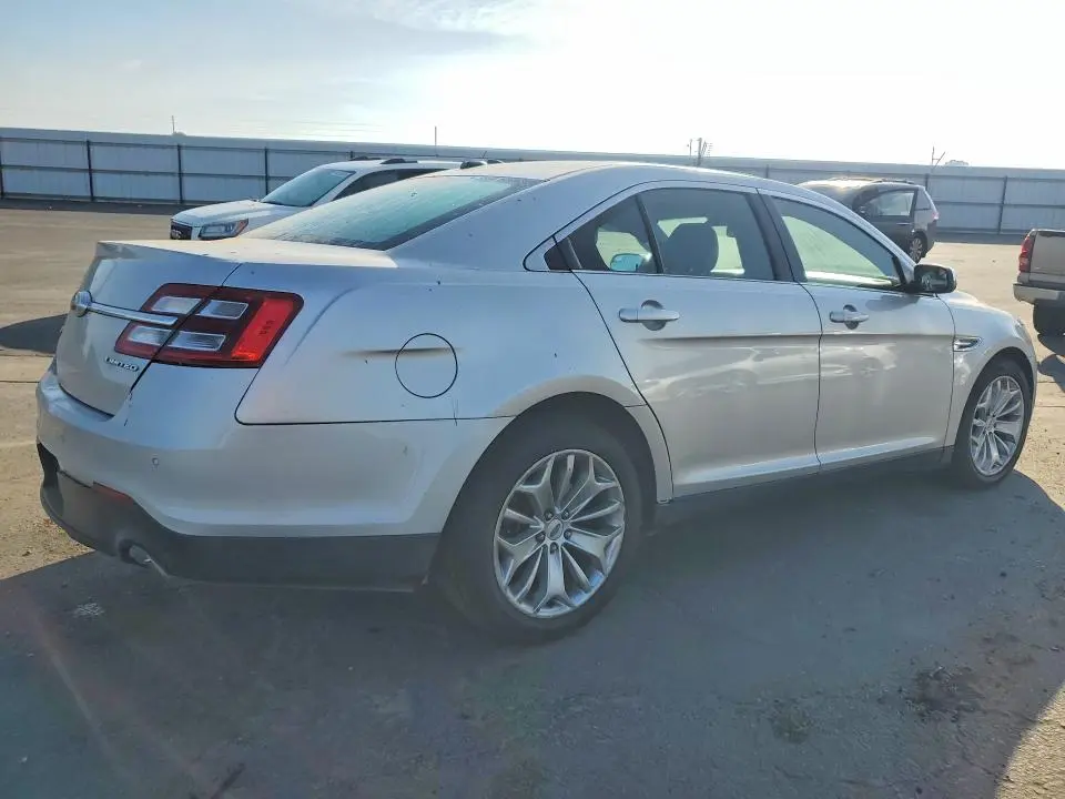 2015 FORD TAURUS LIMITED  