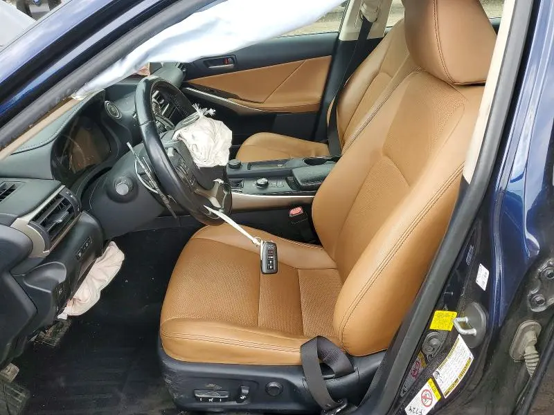 2017 LEXUS IS   