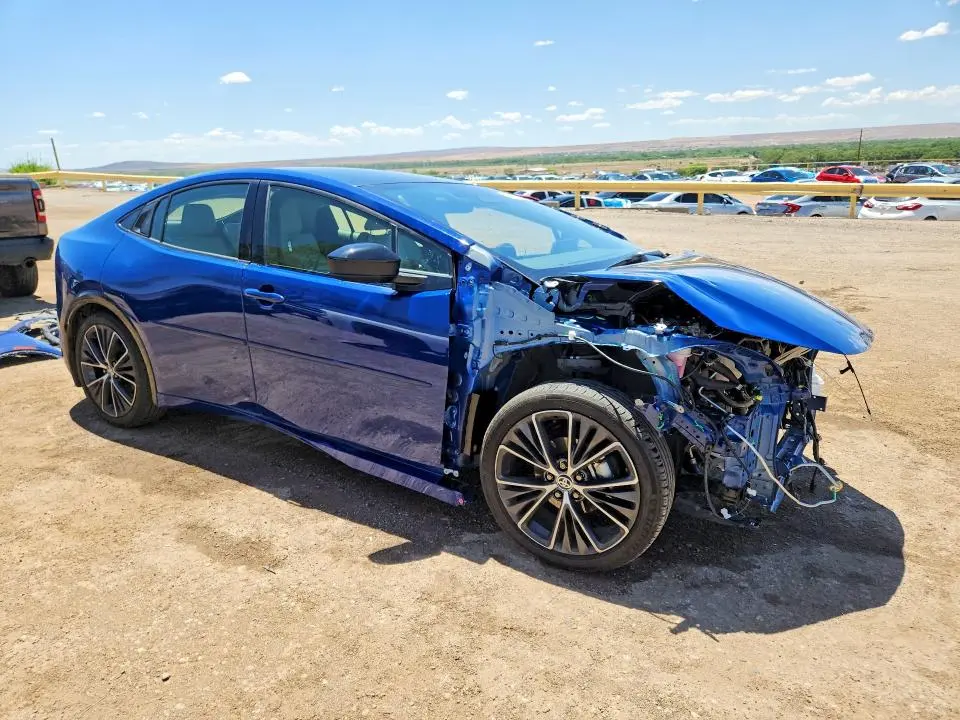 2026 TOYOTA PRIUS XLE  