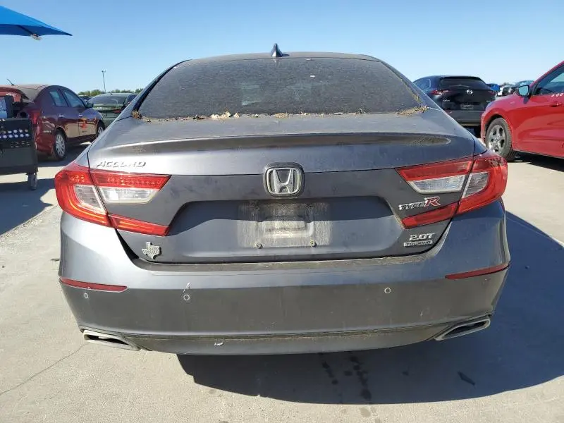 2018 HONDA ACCORD TOURING  