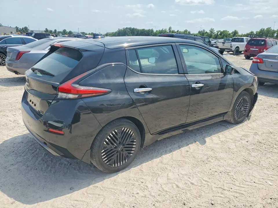 2025 NISSAN LEAF SV PLUS  