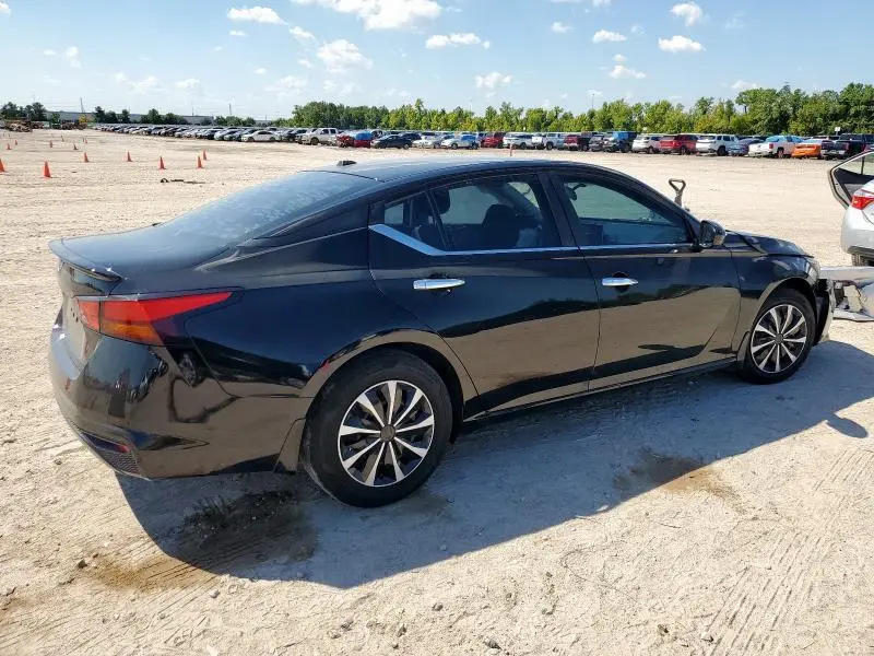 2019 NISSAN ALTIMA S  