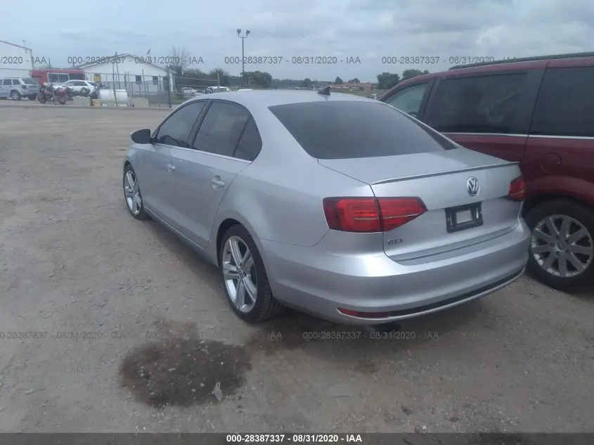 2015 VOLKSWAGEN JETTA SEDAN 2.0T GLI SE
