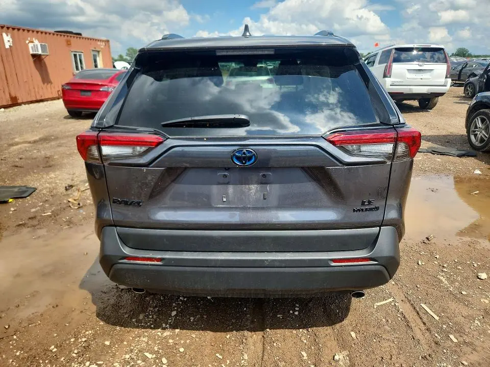 2024 TOYOTA RAV4 LE  