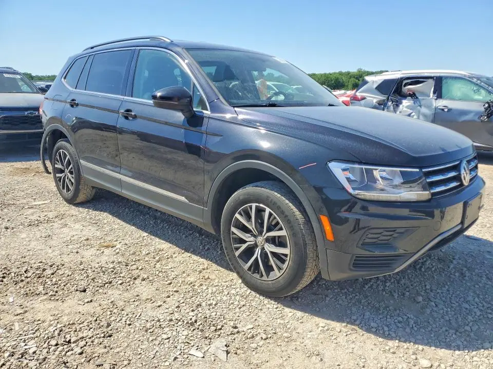 2020 VOLKSWAGEN TIGUAN SE  