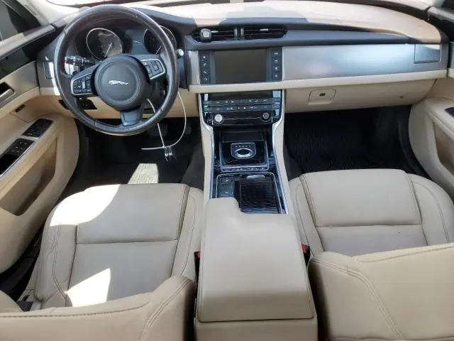 2018 JAGUAR XF PREMIUM  